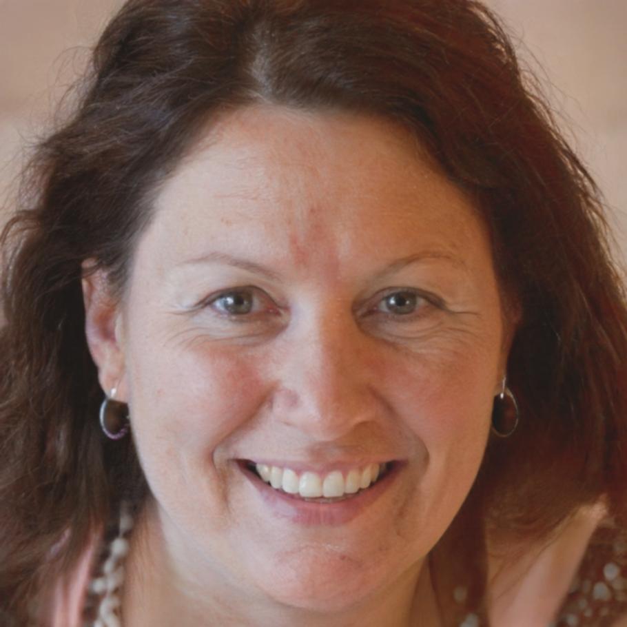 Elif Karpova, Head of Training Programs